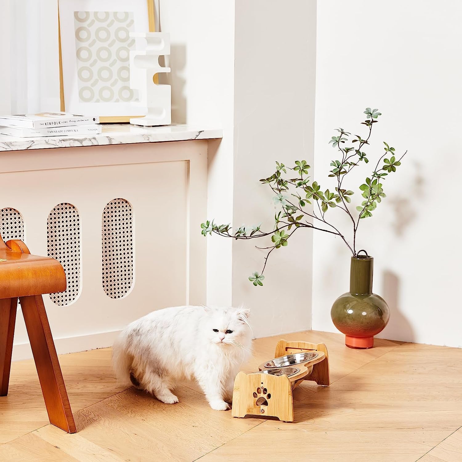 Elevated Dog Bowls – Adjustable Bamboo Raised Feeding Station for Cats and Dogs