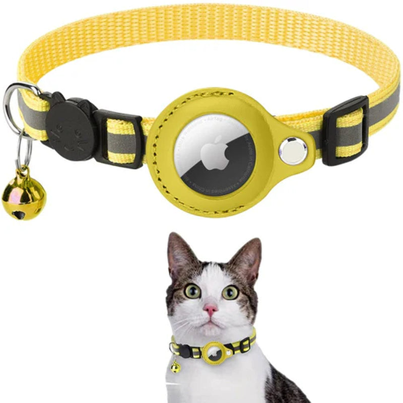 Shine Bright: Customizable Reflective Air Tag Collars for Cats