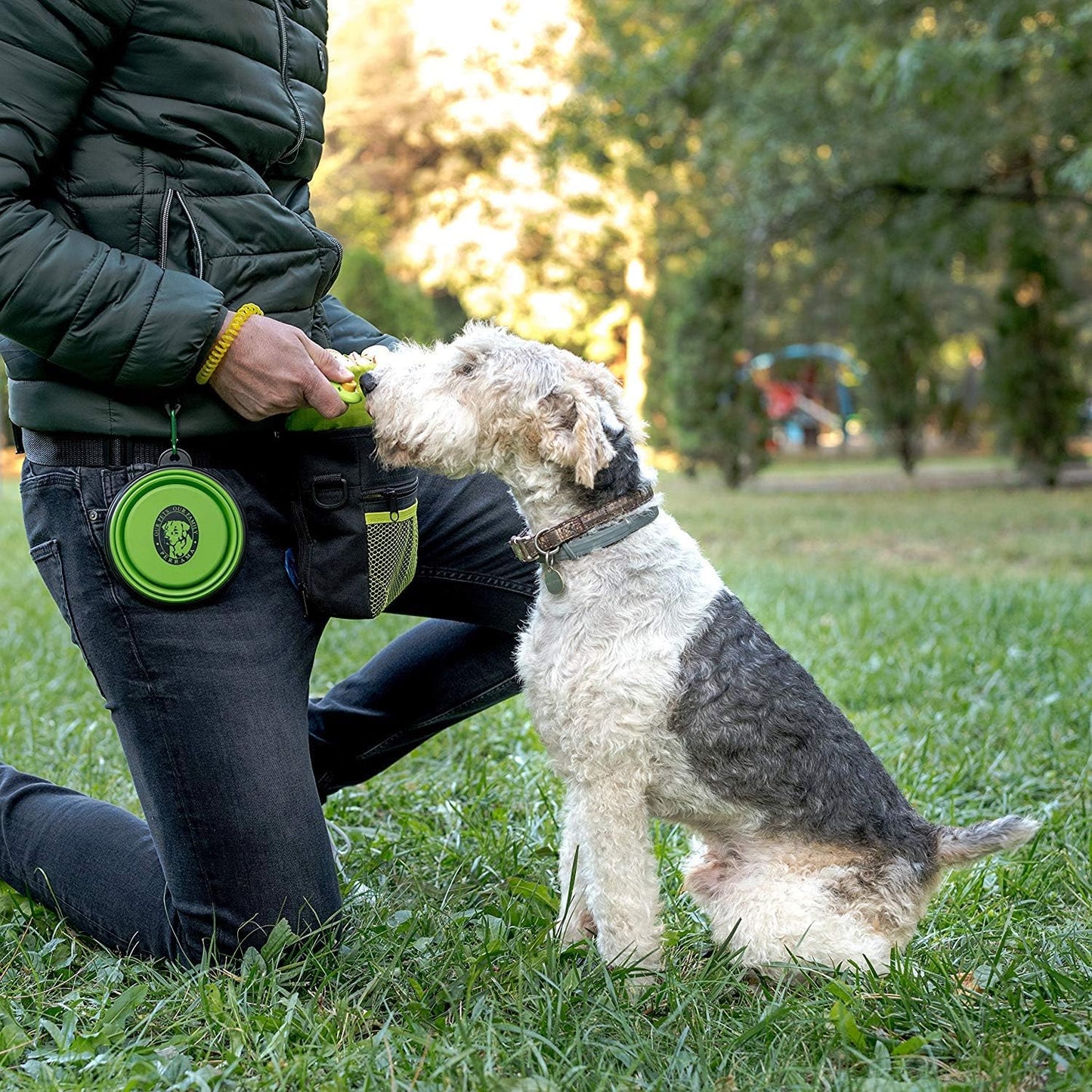 Premium Dog Treat Pouch – Includes Clicker & Collapsible Bowl, Adjustable Reflective Straps for Training & Agility